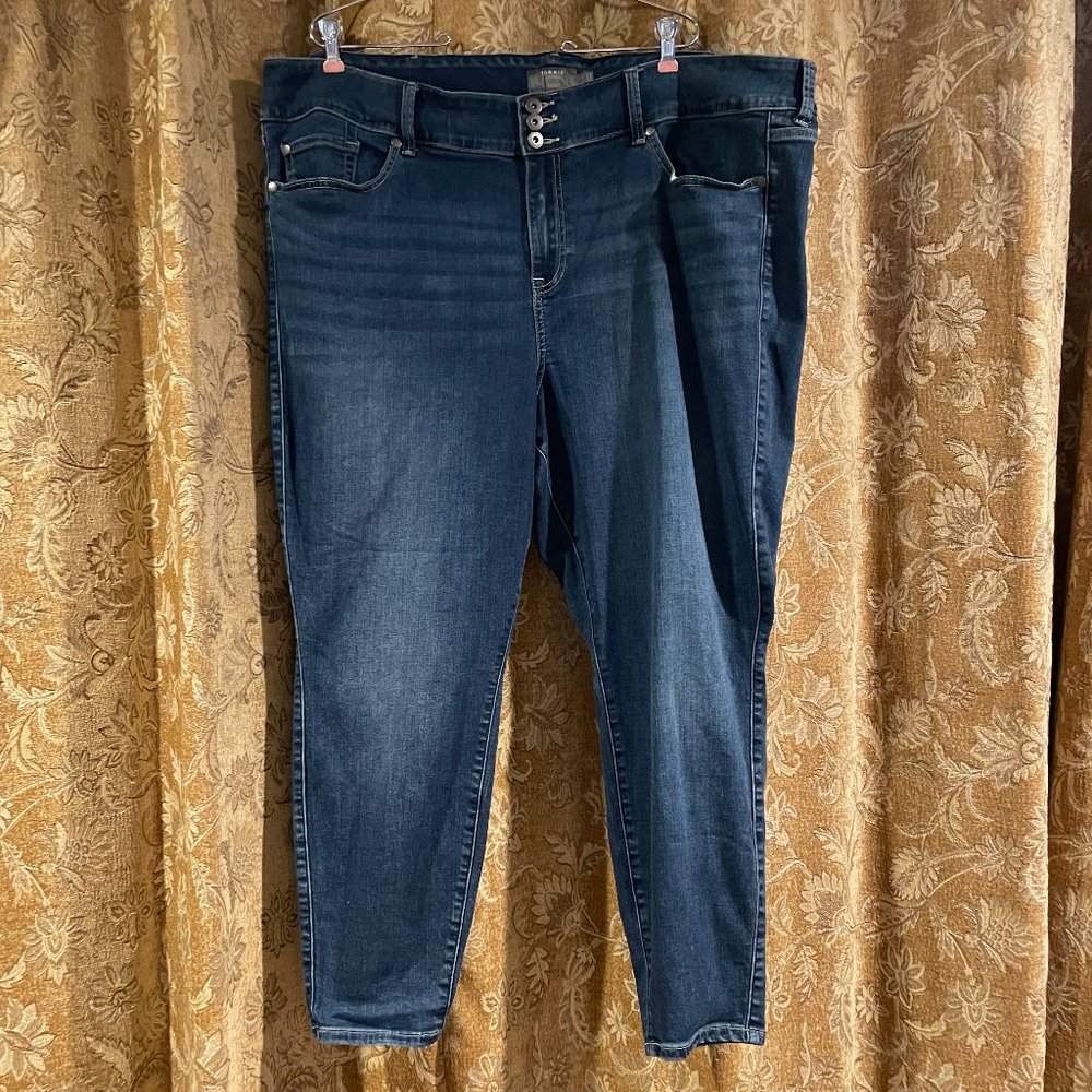 Torrid Women's Super Stretch Jegging Size 26R Skinny Medium Wash Jeans Denim